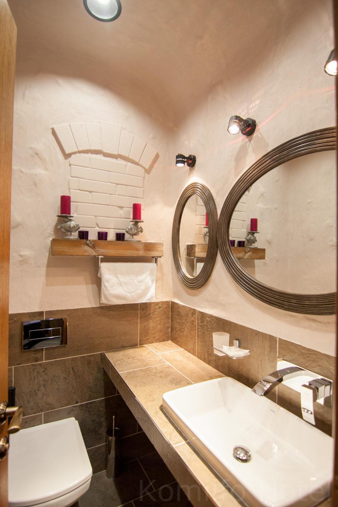 Komilfo Hotel Chişinău Eksteriør billede