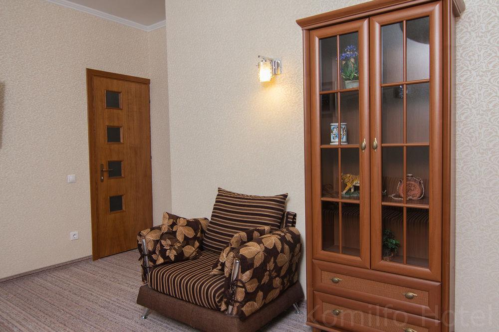 Komilfo Hotel Chişinău Eksteriør billede